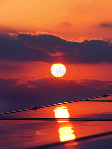 电气新能源摄影照片_夕阳下的太阳能面板