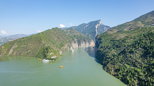 重庆奉节瞿塘峡港口航运自然风光实拍