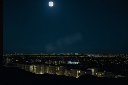 夜空下的圆月摄影照片8