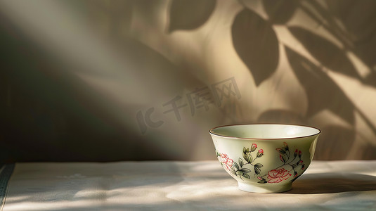 中式青花瓷茶碗的摄影12照片