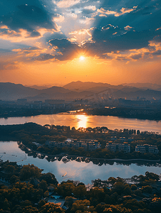 雷锋塔上眺望杭州西湖夕阳美景