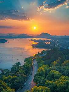 雷锋怎么画摄影照片_雷锋塔上眺望杭州西湖夕阳美景