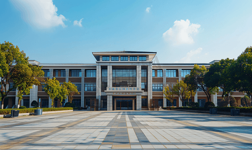 学校教学楼摄影照片_上海华东政法大学教学楼