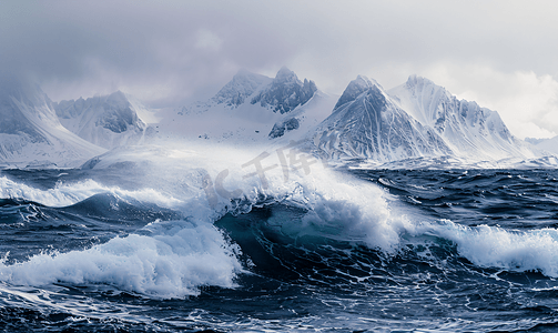 纹理波浪海浪摄影照片_北冰洋挪威海的海浪波涛汹涌