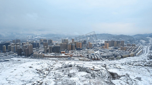 航拍大气贵阳城市全景满天雪景