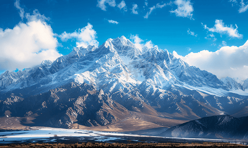 蓝白渐变边框摄影照片_玉龙雪山5A景点