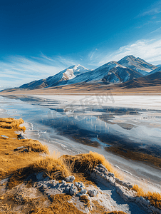 山水花鸟画摄影照片_西藏茶卡盐湖