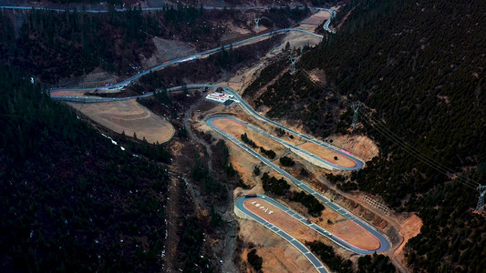 318国道摄影照片_天路十八弯川藏线公路航拍素材