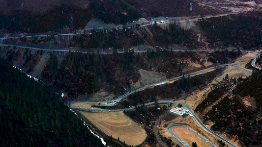 天路十八弯川藏线公路航拍素材