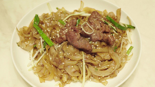 实拍广州地道美食干炒牛河餐饮美食宣传