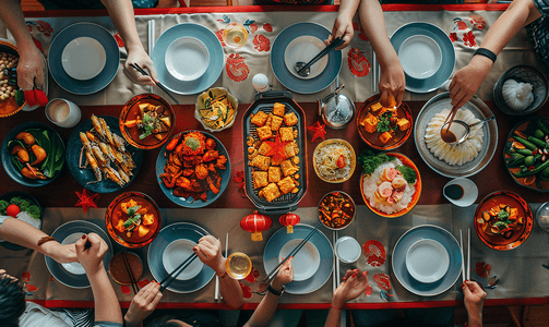 春节初一拜年摄影照片_过年一家人吃团圆饭