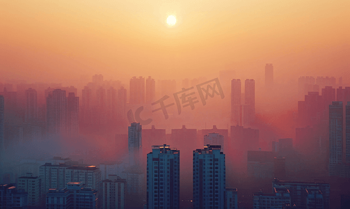 禽流感防治摄影照片_雾霾中的城市