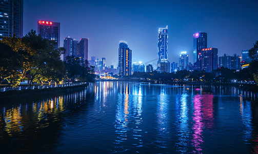 城市紫摄影照片_南京城市夜景