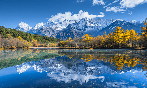 景色山水摄影照片_白天玉龙雪山蓝月谷自然风景