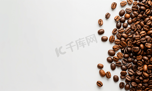 咖啡咖啡豆创意摆拍白底