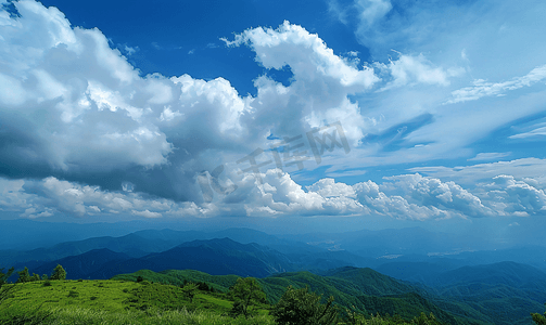 天空摄影照片_夏天自然风光白昼阴云密布户外乌云翻滚摄影图