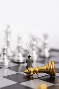 商务摄影照片_国际象棋微缩创意商务图片
