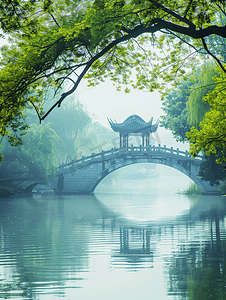 守护一座城摄影照片_五庭桥，又称莲花桥，是中国扬州瘦西湖的一座著名古建筑.