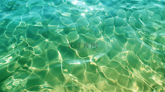 夏季清凉简约背景图片_绿色夏季海边水面背景