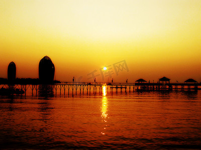海南大海摄影照片_海南三亚湾的夕阳西下
