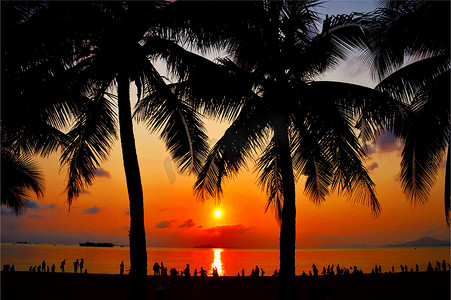 海南琼中摄影照片_海南三亚湾的夕阳西下
