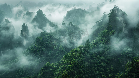 山峰照片摄影照片_秀美山峰云雾壮观照片