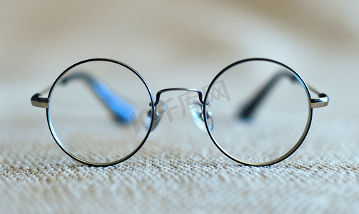 光学医疗矫正的测试眼镜