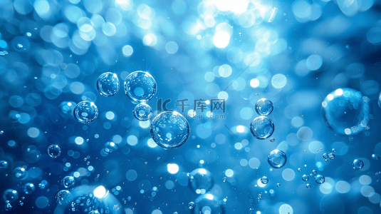水背景蓝色背景图片_闪烁着气泡的蓝色的水背景