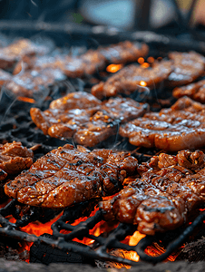 新日摄影照片_热炭烤猪肉这种食物是韩式或日式烧烤风格