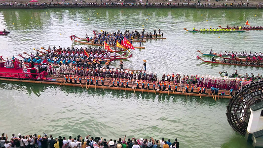 赛博朋克素材边框摄影照片_航拍传统民俗端午节最长木龙舟游行实拍素材