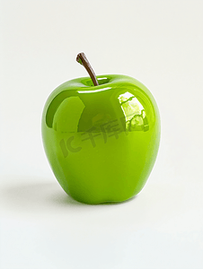未转可修改摄影照片_孤立在白色背景上的苹果绿指甲