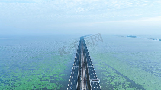 南京机场摄影照片_航拍南京石臼湖特大桥天空之境