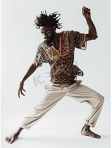 年轻非洲学生现代舞蹈