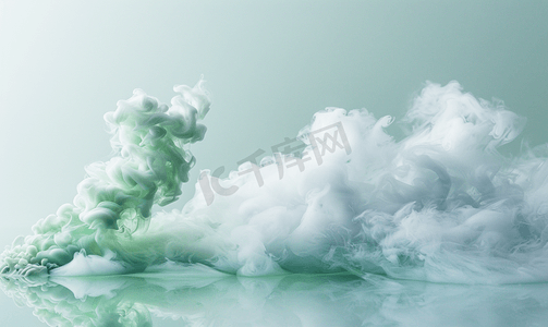 黑烟烟雾动态摄影照片_干冰与绿水反应产生烟雾