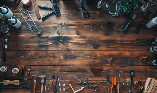 木制背景桌上的理发工具与电机