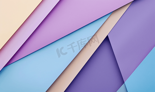 抽象紫摄影照片_紫蓝色和米色的抽象几何纸背景