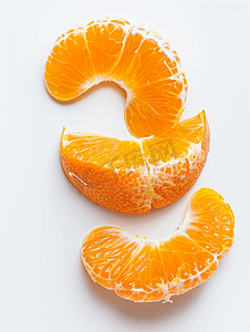 孤立在白色背景上的橙皮水果