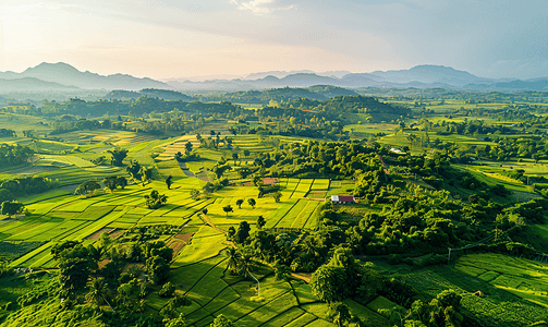 从高角度看泰国农村地区的地形景观