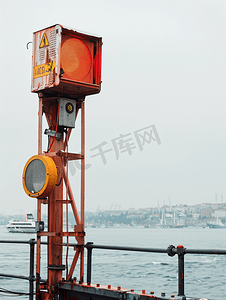 管制刀具摄影照片_博斯普鲁斯海峡交通管制雷达