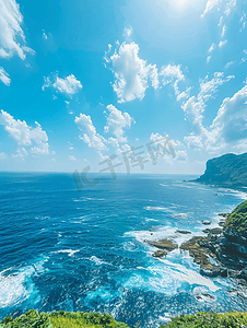 绿地白云摄影照片_白云蓝天大海绿地为自然背景的海景
