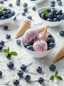 糯米冰棒摄影照片_自制蓝莓冰淇淋或冰棒
