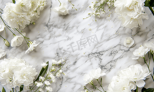大理石桌面视图和平躺风格的白花花框