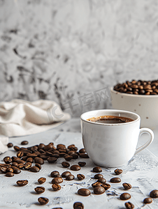 研磨咖啡摄影照片_咖啡杯和烘焙咖啡豆