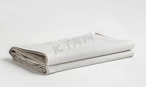 商业报纸在白色背景下被隔离每日报纸模拟概念