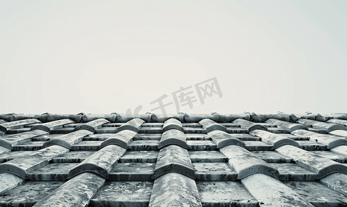 敬老院房子摄影照片_建筑物的屋顶旧屋顶房子上的瓦片