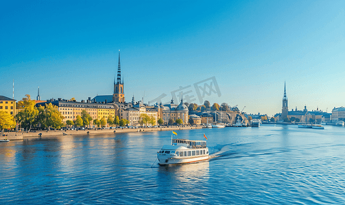 查看斯德哥尔摩的航运码头和老索菲亚教堂