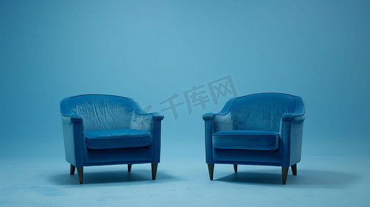 蓝色沙发沙发摄影照片_室内蓝色沙发灯光摄影照片