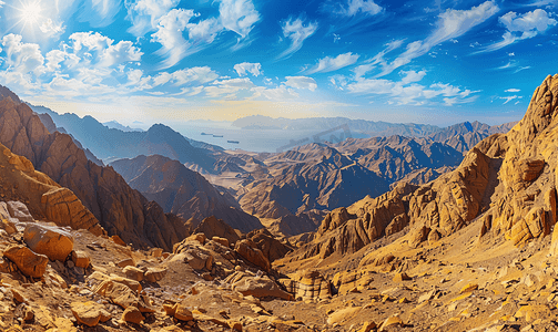 云海景摄影照片_埃及西奈山脉全景类似于火星景观和海景