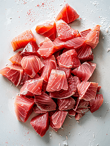煮的时候把红咸鱼切成块