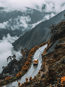 汽车在锡金丝绸之路之字形山路上坡行驶